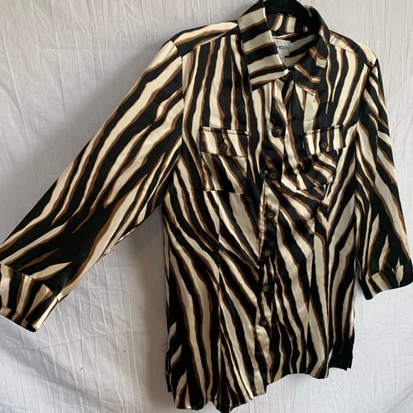 Chico’s Animal Print Silky Button Down Blouse Womens S - Picture 2 of 9